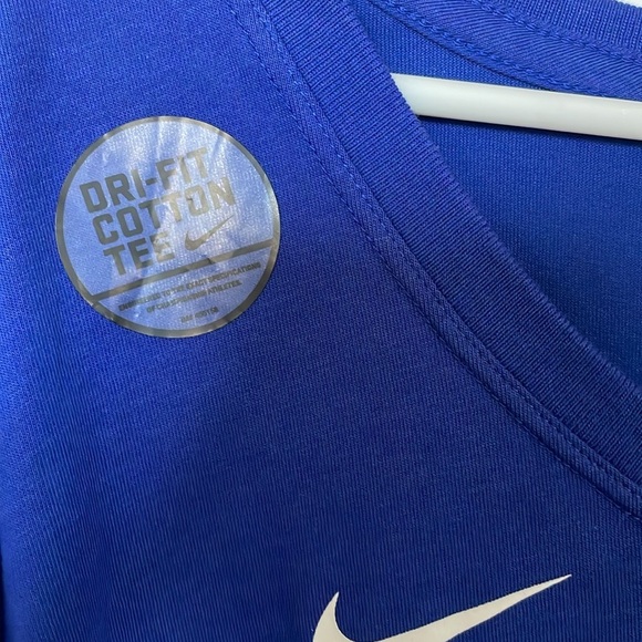 Nike x NBA Philadelphia 76ers Basketball Women’s T-shirt Activewear Blue NWT XXL - Picture 4 of 5